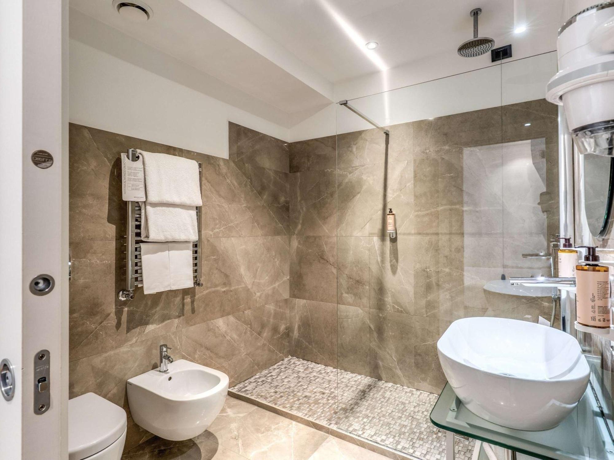 Mercure Roma Centro Termini Ngoại thất bức ảnh